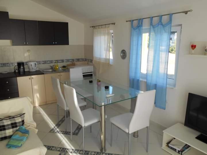 Karin Apartmani Hani Gornji Karin Exterior photo